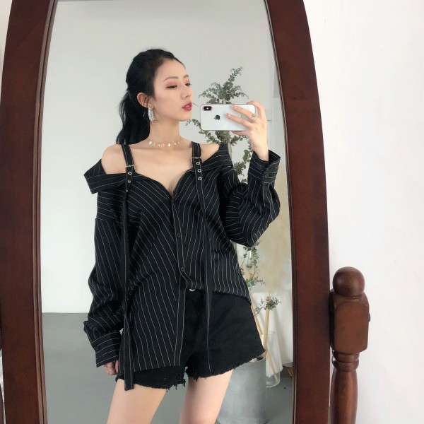 Punk Gothic Off Shoulder Blouse Shirt 2018 Women New Korean Fashion Sexy Strapless Long Sleeve Vertical Striped Shirts